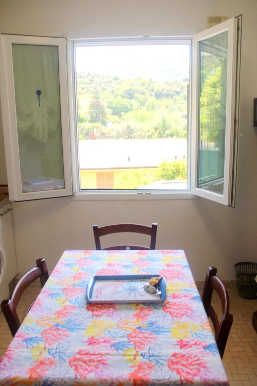 Primario Apartment Леванто Екстериор снимка